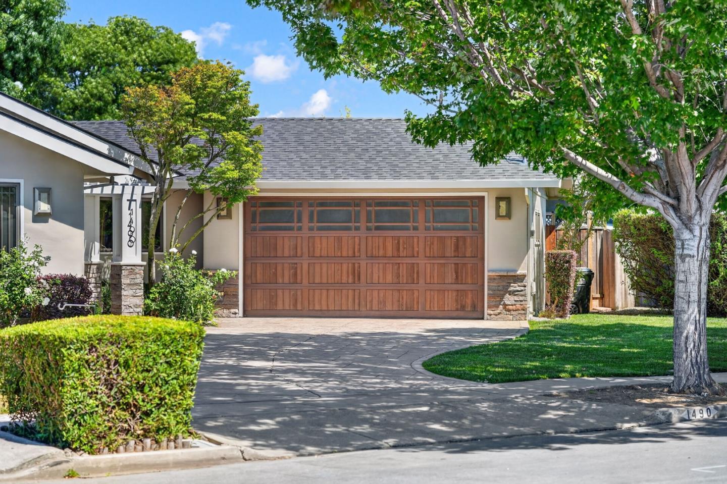 1490 Santa Inez DR