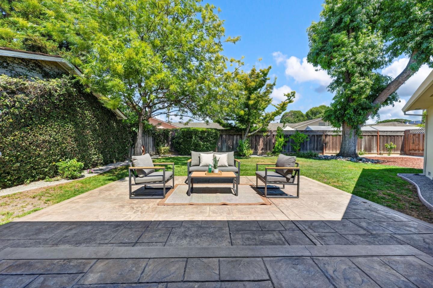 1490 Santa Inez DR