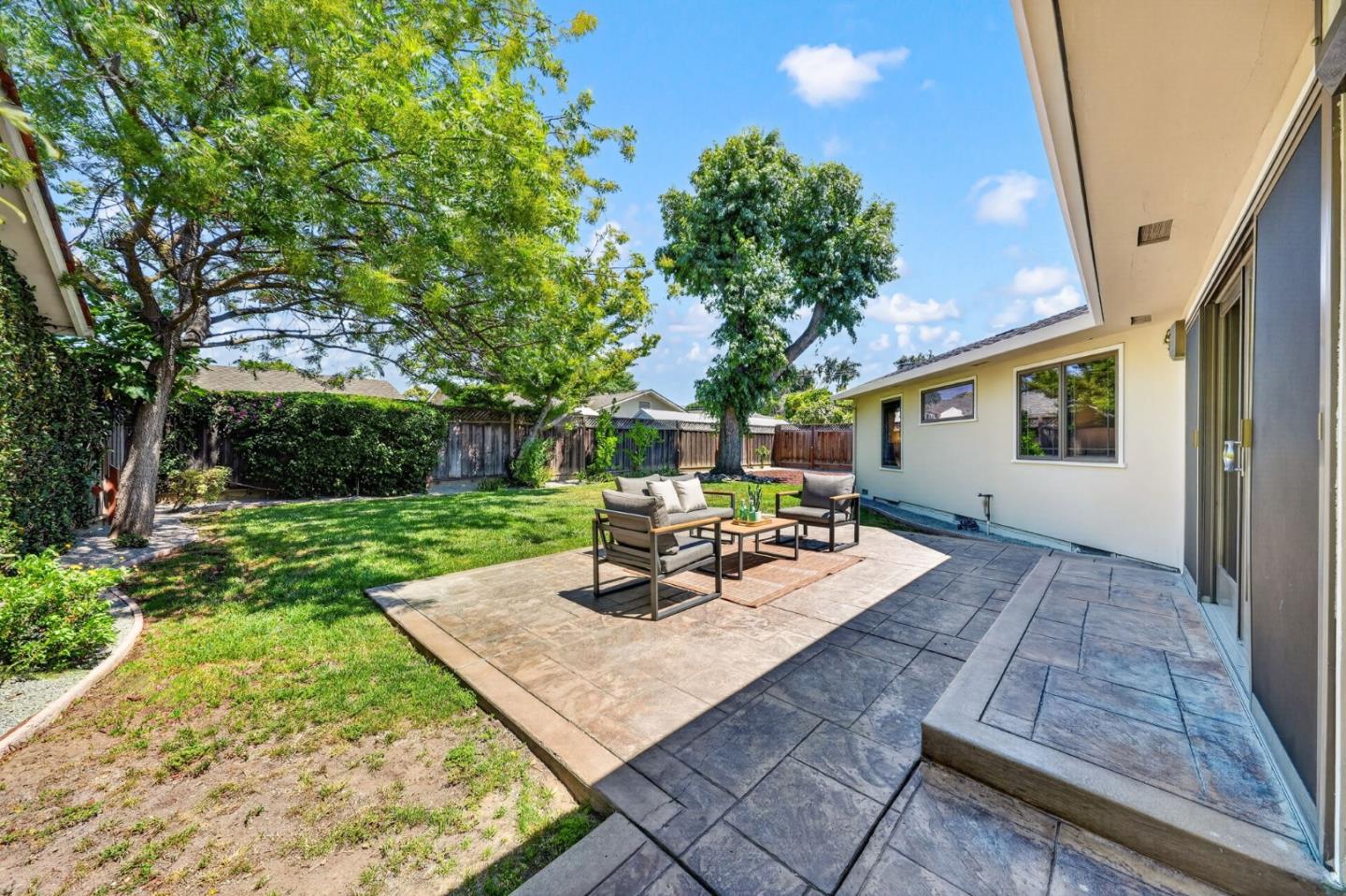 1490 Santa Inez DR