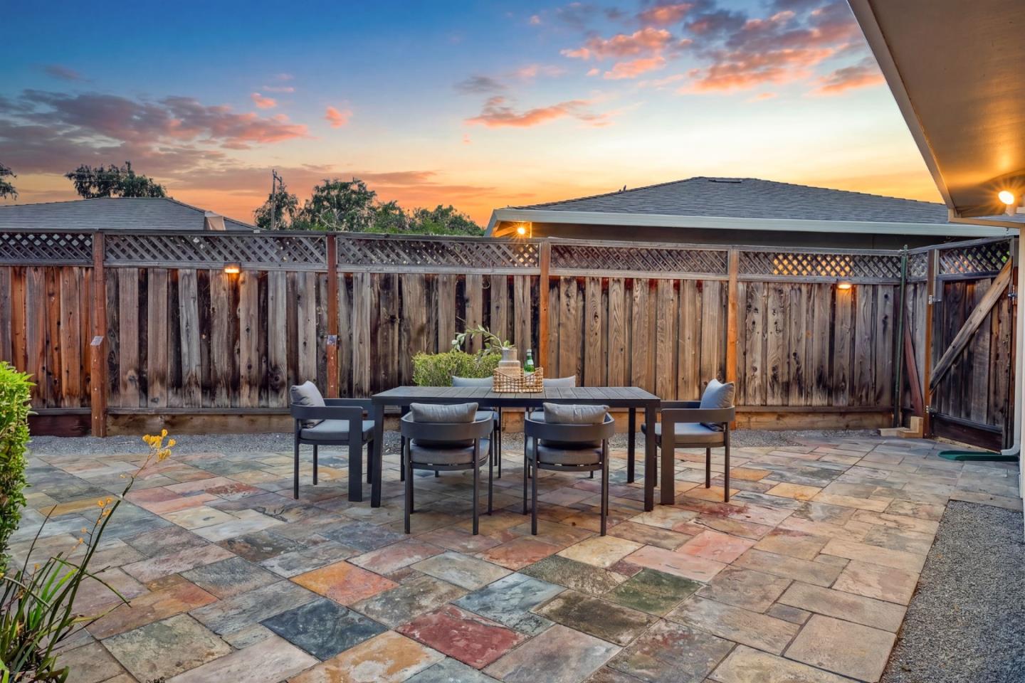 1490 Santa Inez DR