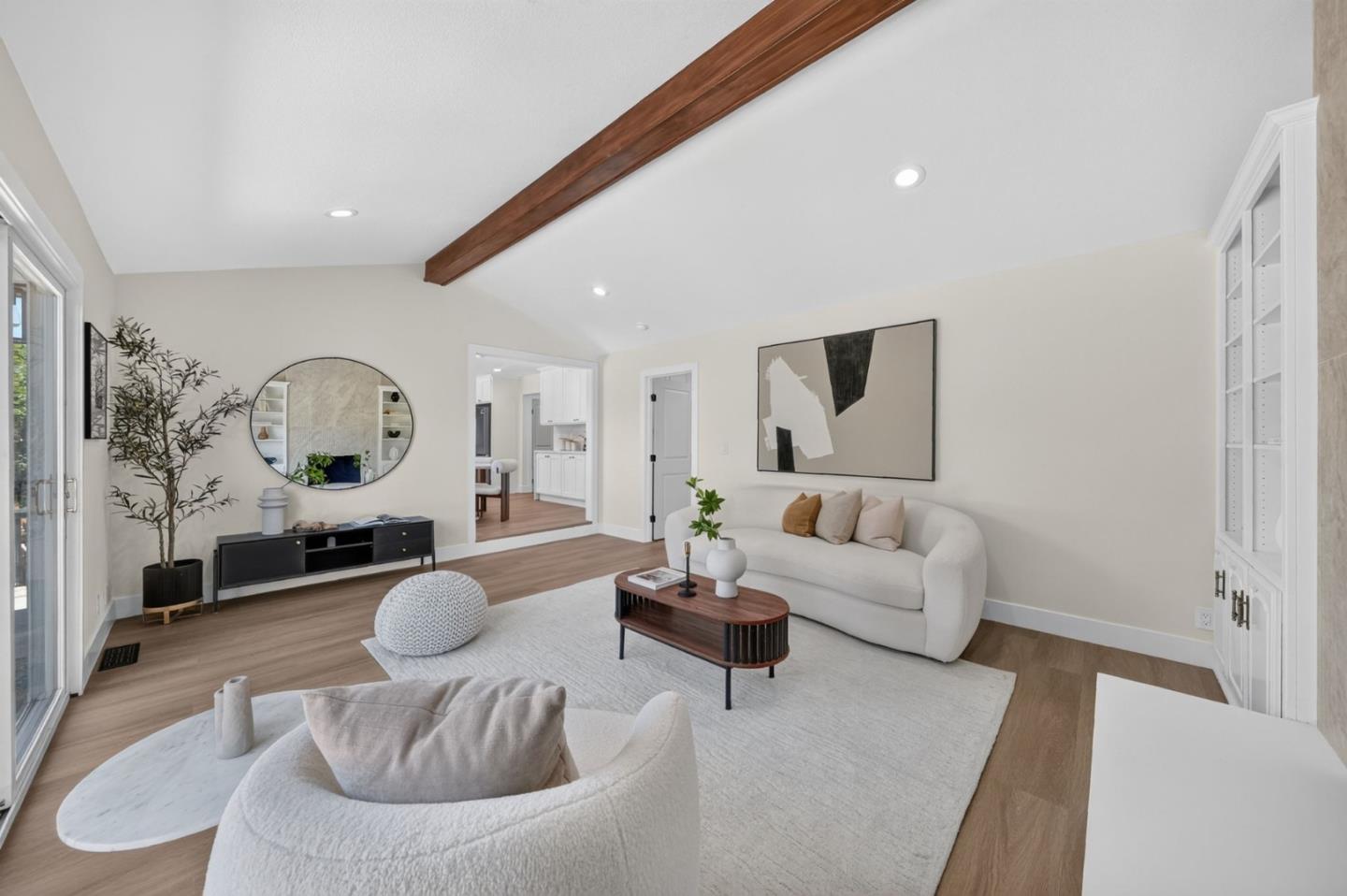 1031 Mount Darwin DR
