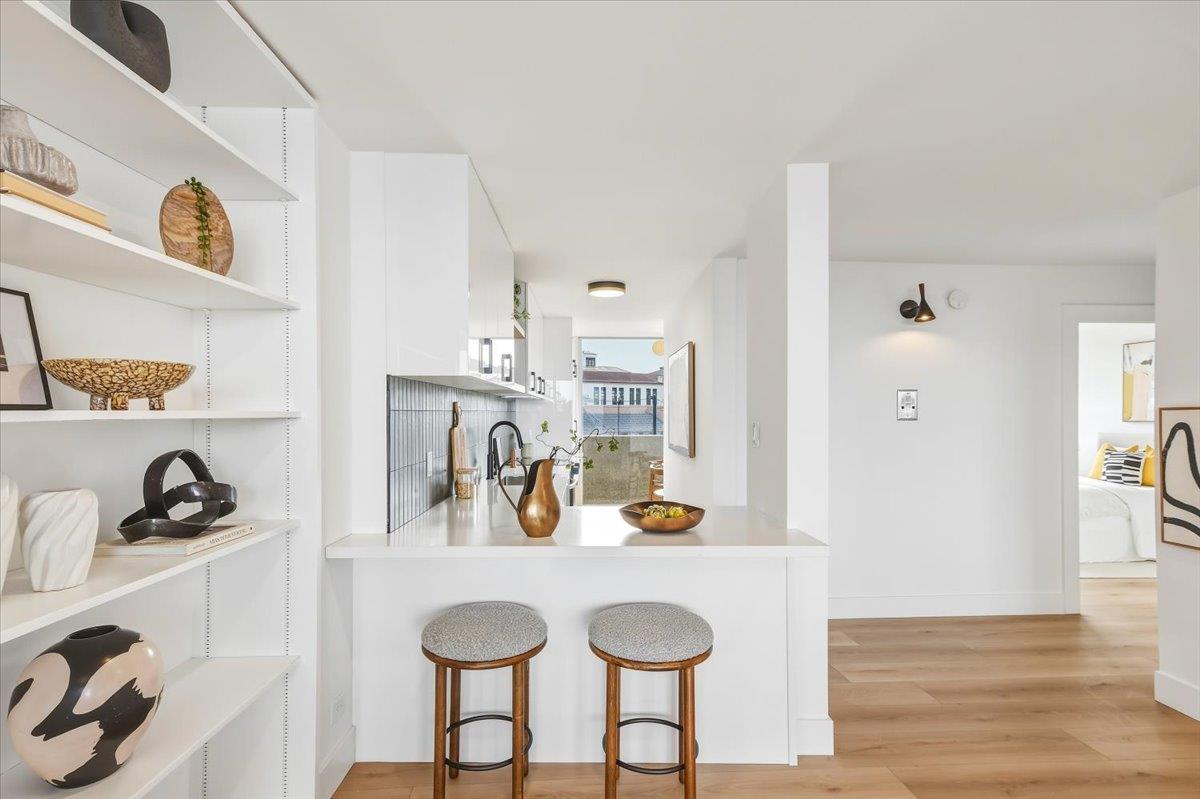 1000 North Point ST 201