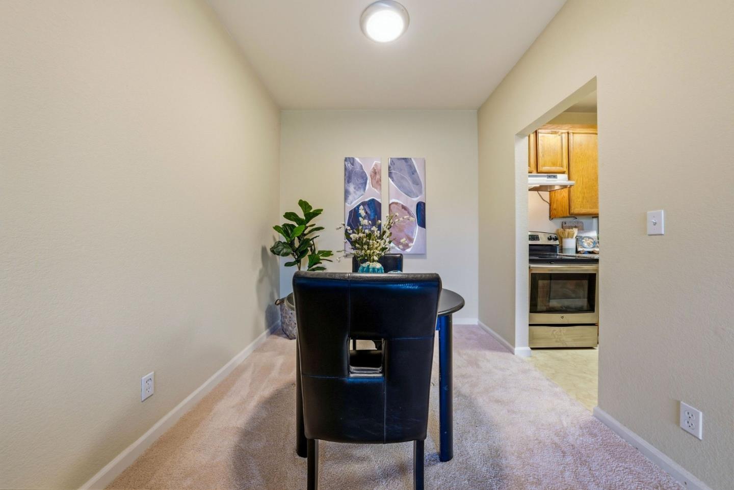 39931 Cedar BLVD 305