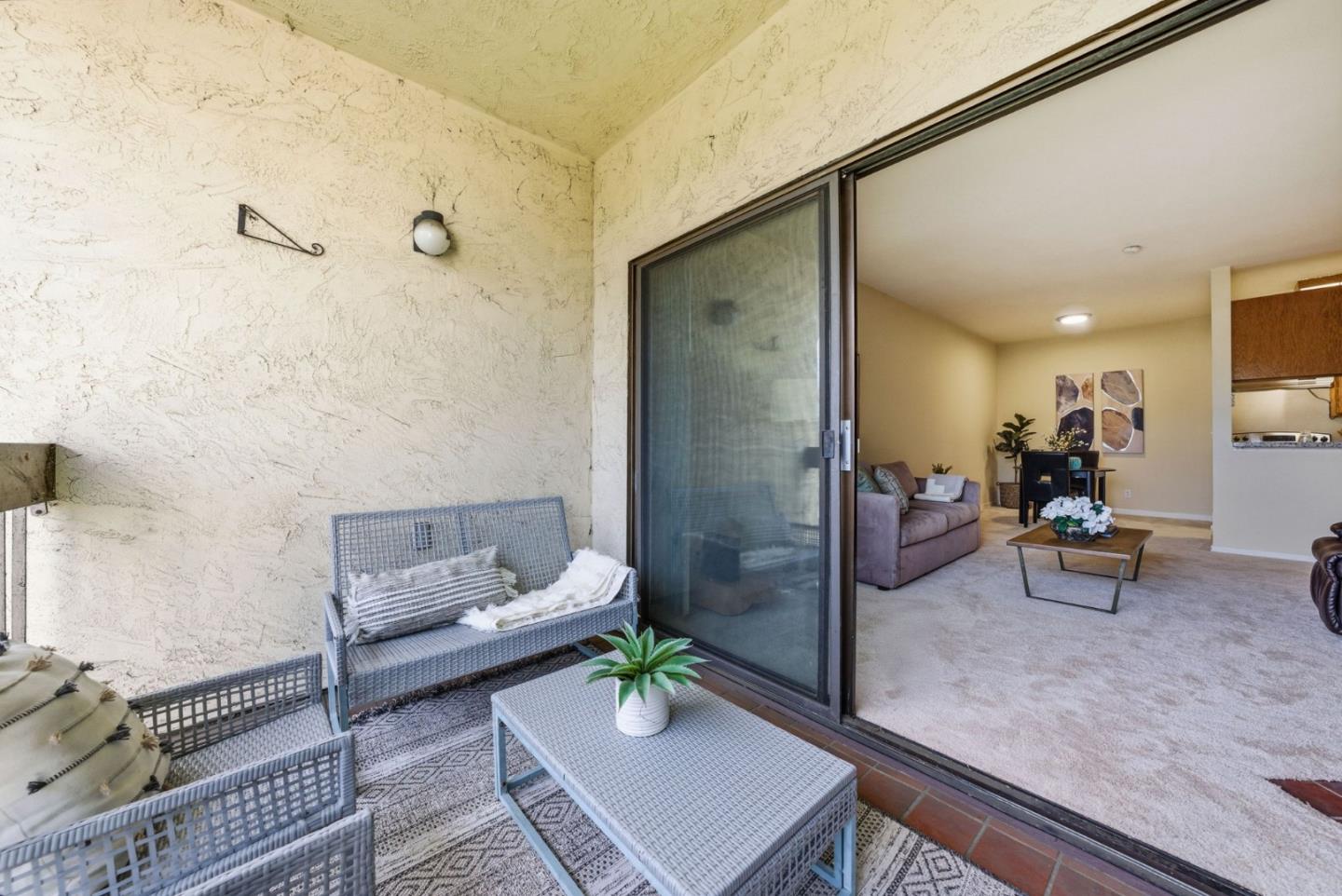 39931 Cedar BLVD 305