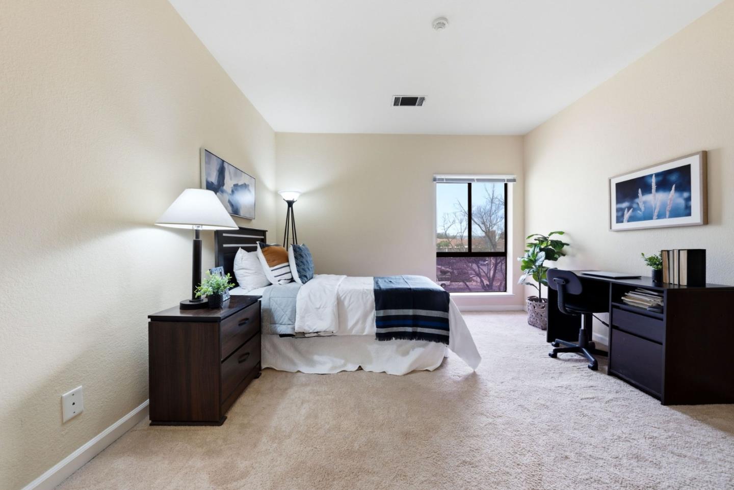 39931 Cedar BLVD 305