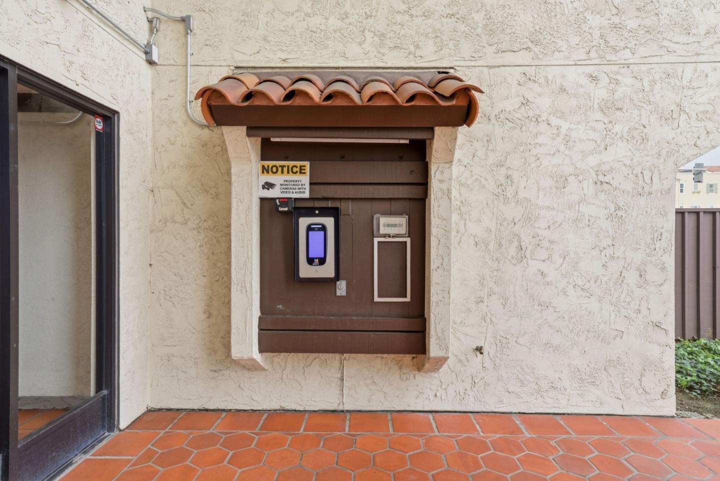 39931 Cedar BLVD 305