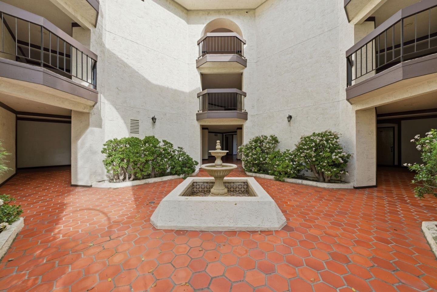 39931 Cedar BLVD 305