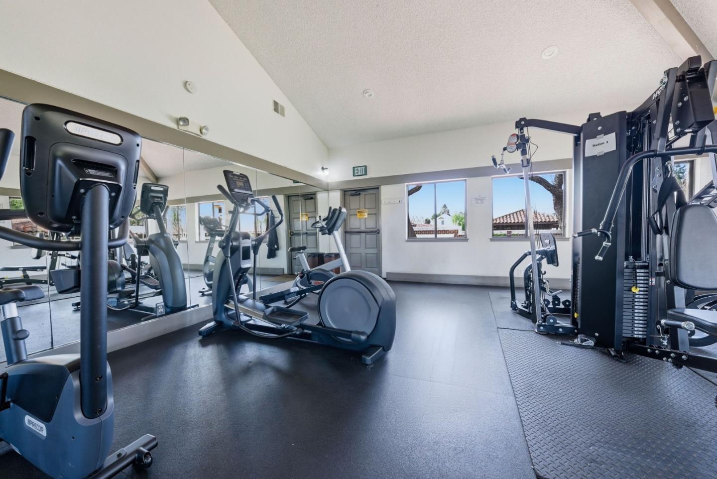 39931 Cedar BLVD 305