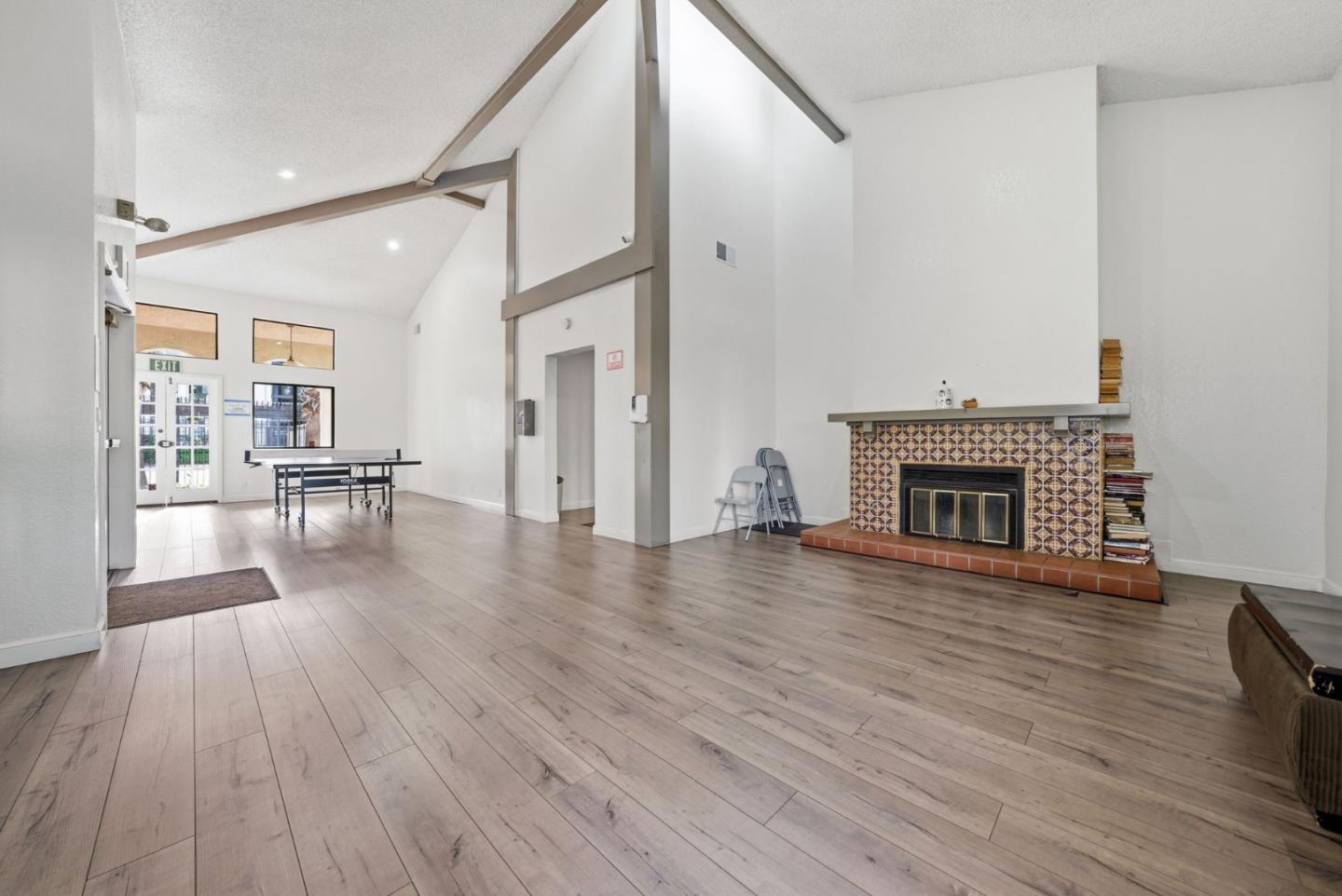 39931 Cedar BLVD 305