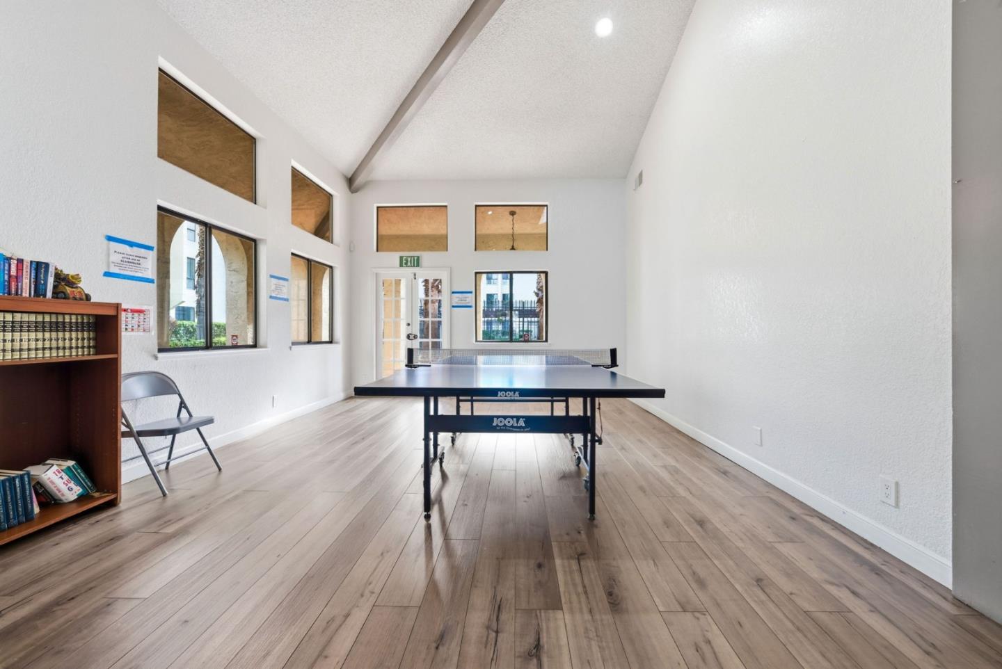 39931 Cedar BLVD 305