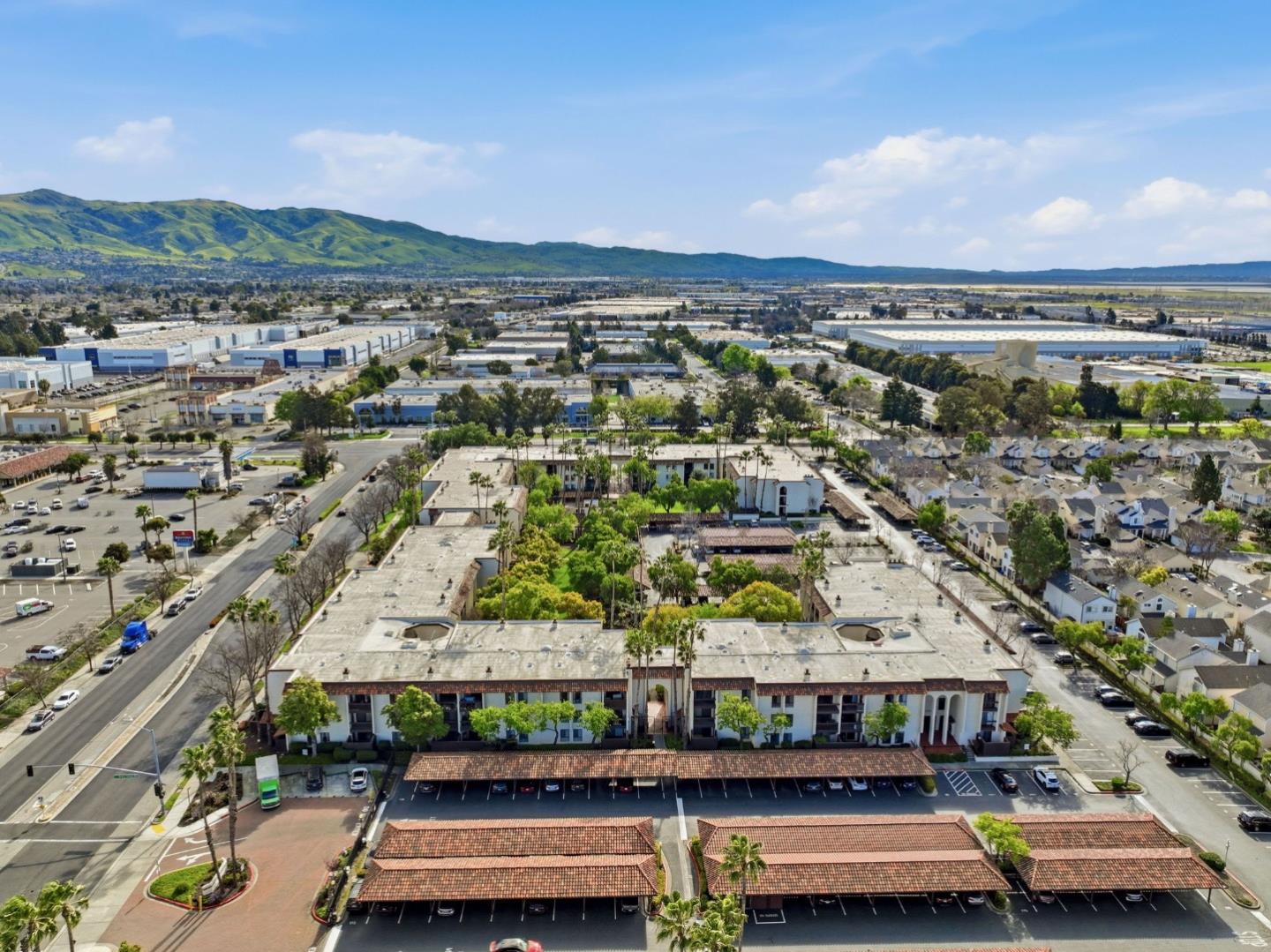 39931 Cedar BLVD 305