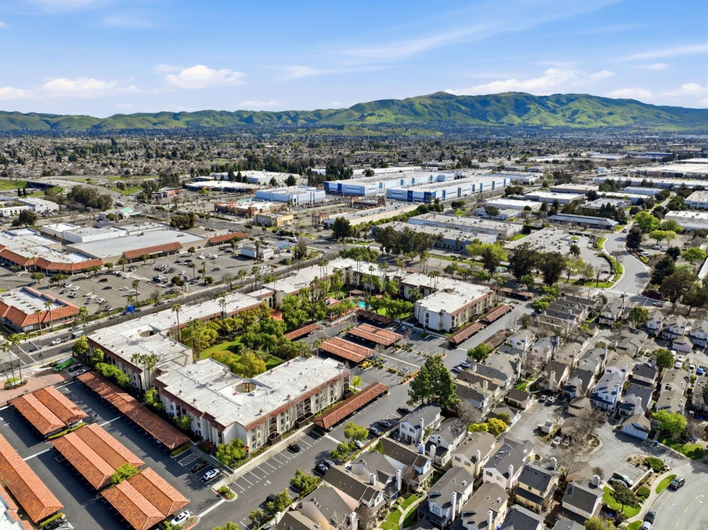 39931 Cedar BLVD 305