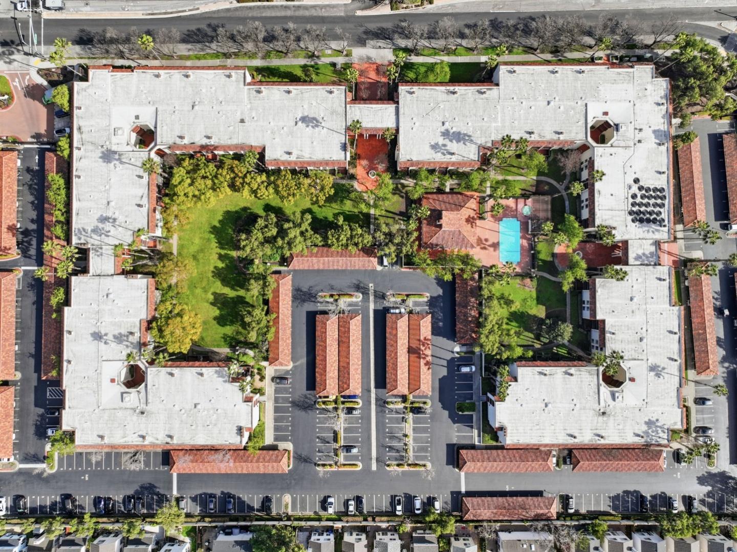 39931 Cedar BLVD 305