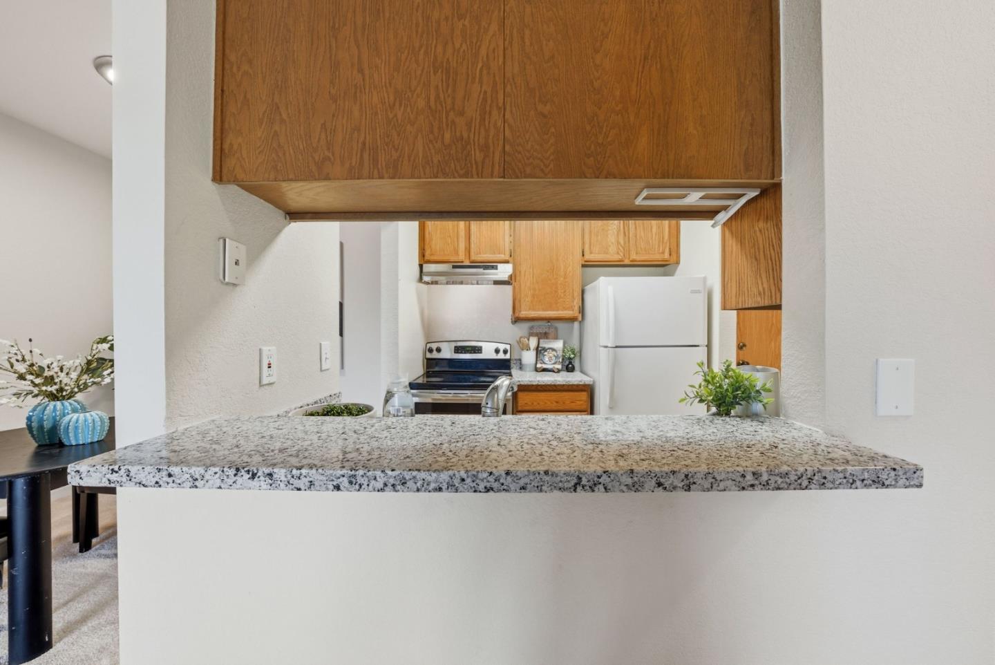 39931 Cedar BLVD 305