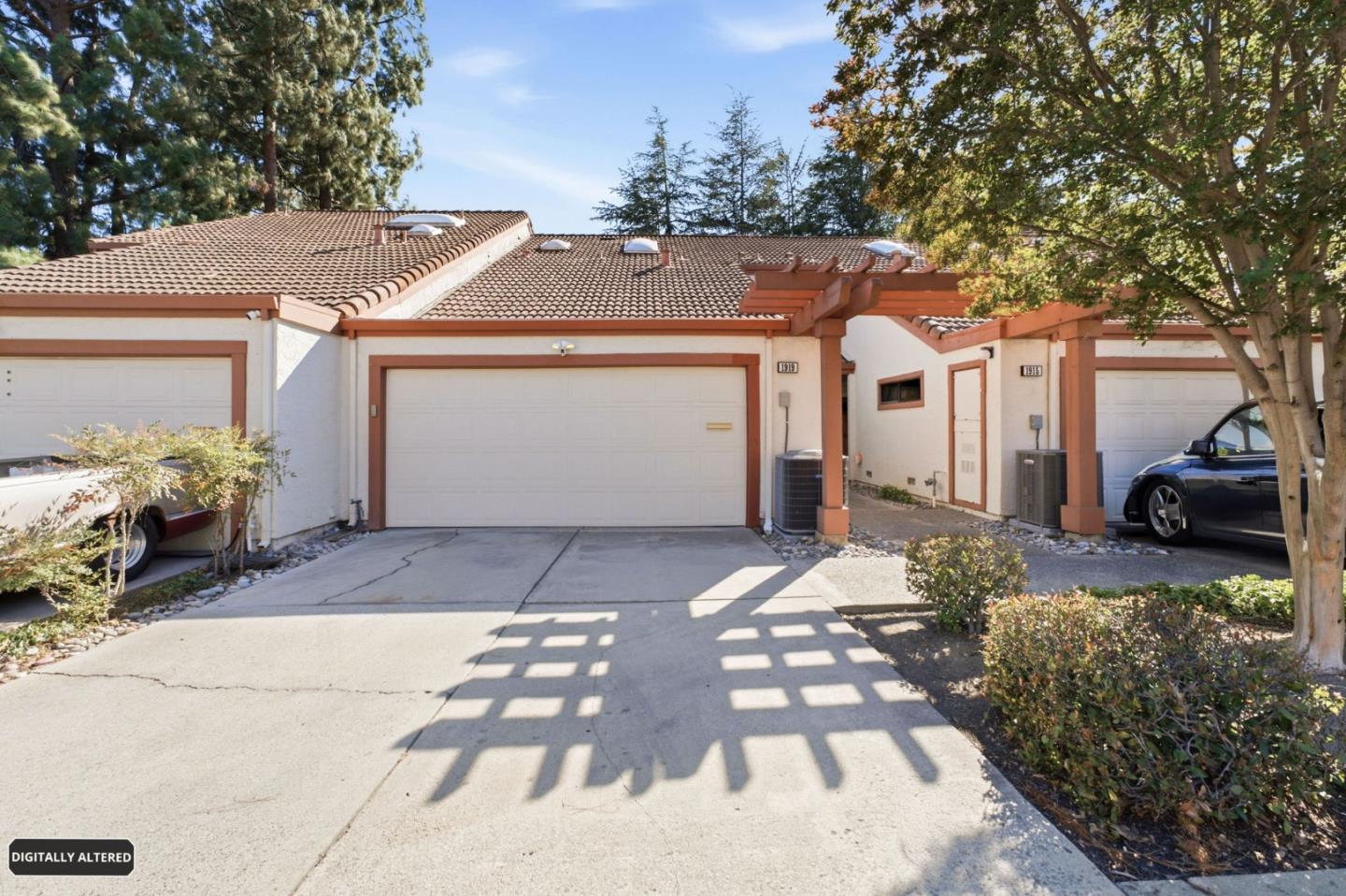 1919 Mountain Creek CT