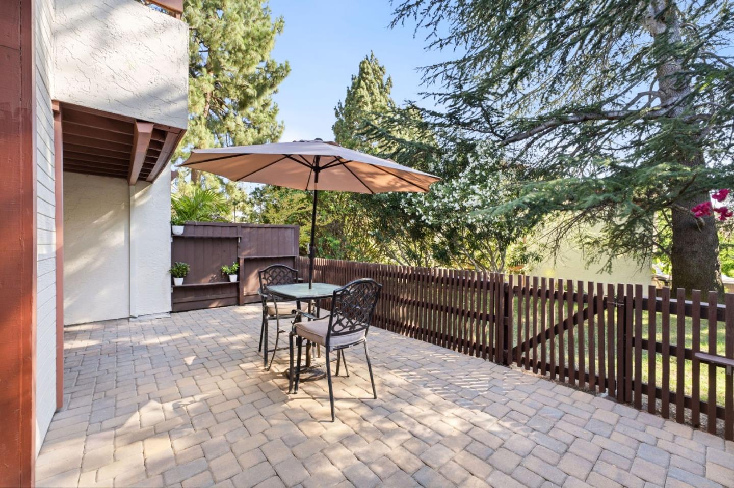 1919 Mountain Creek CT