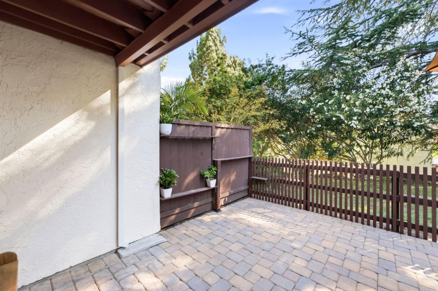 1919 Mountain Creek CT