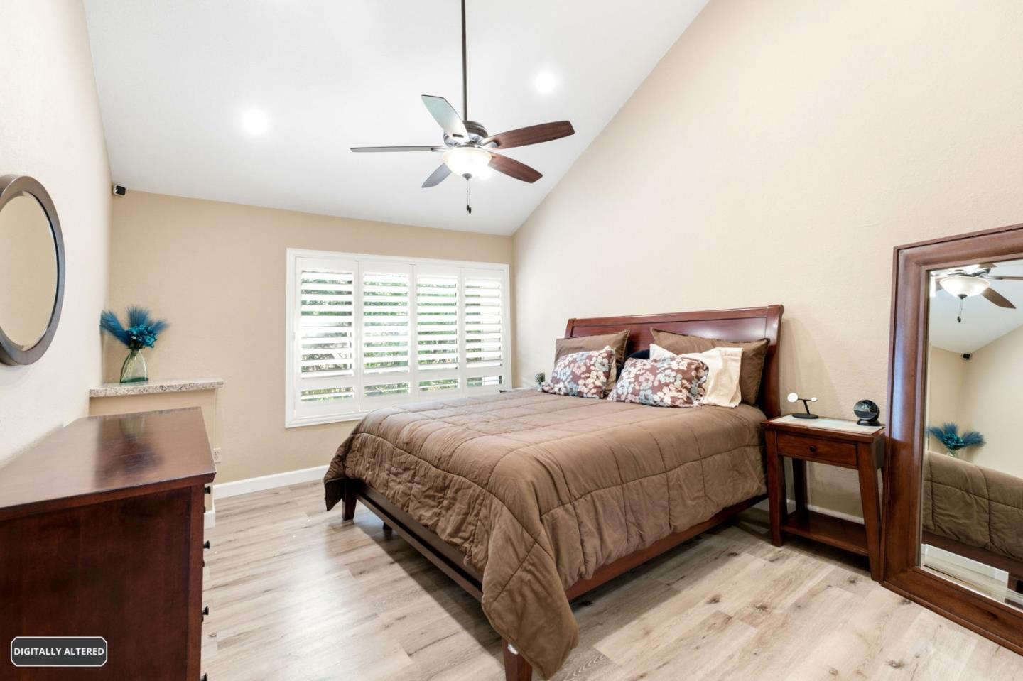 1919 Mountain Creek CT