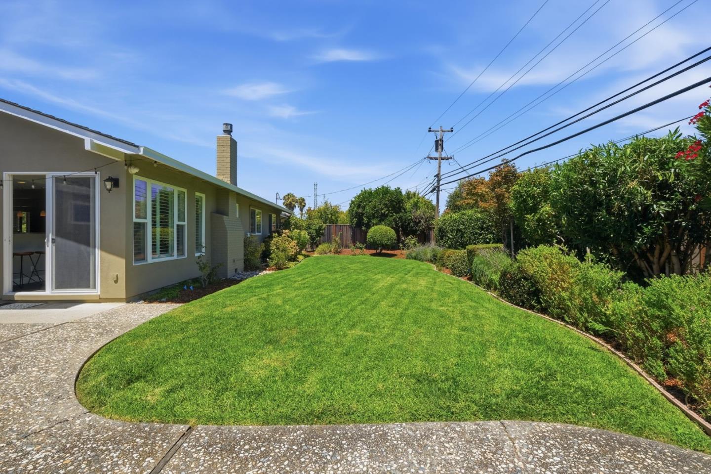 116 Meadowbrook DR