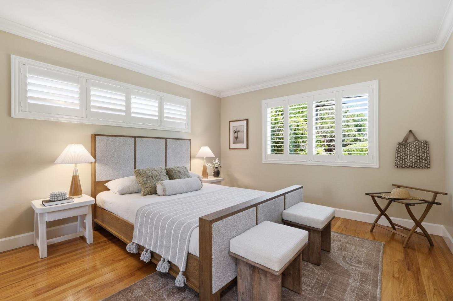 116 Meadowbrook DR