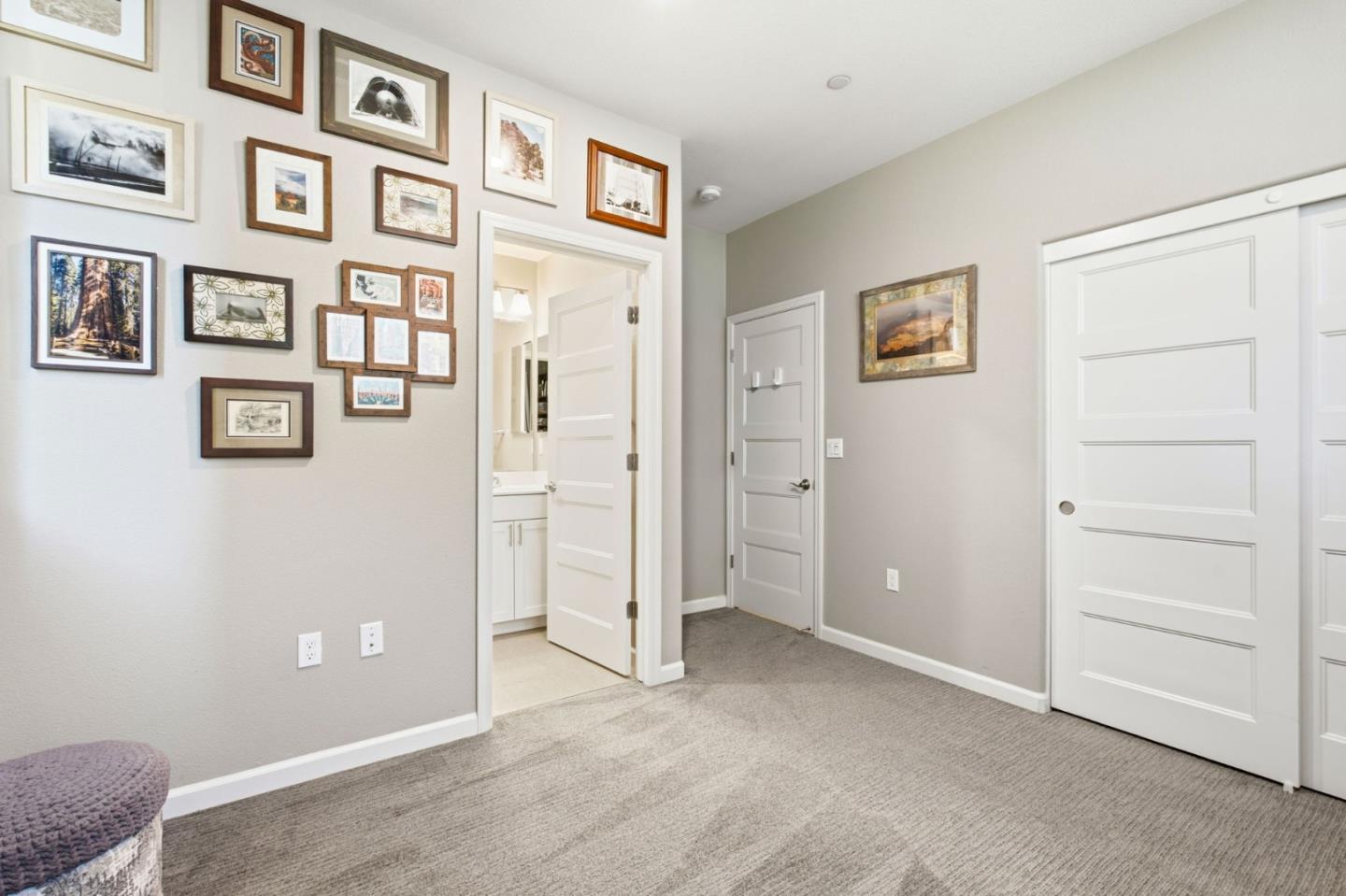 132 Llano De Los Robles AVE