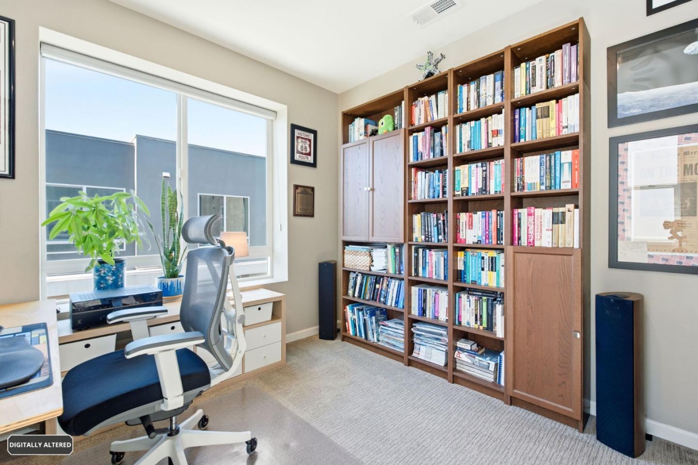 132 Llano De Los Robles AVE