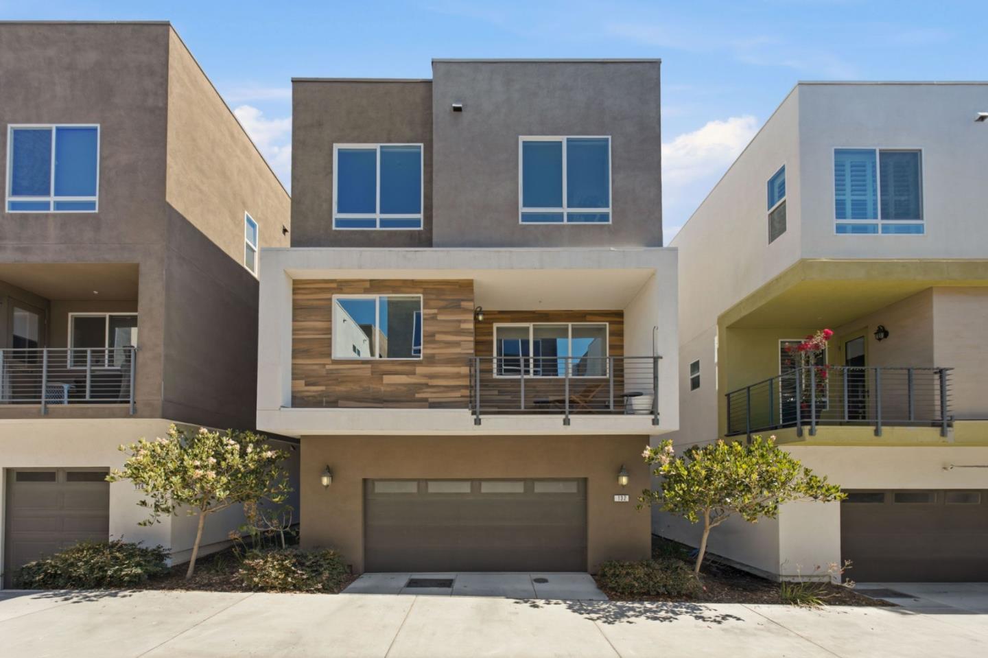 132 Llano De Los Robles AVE