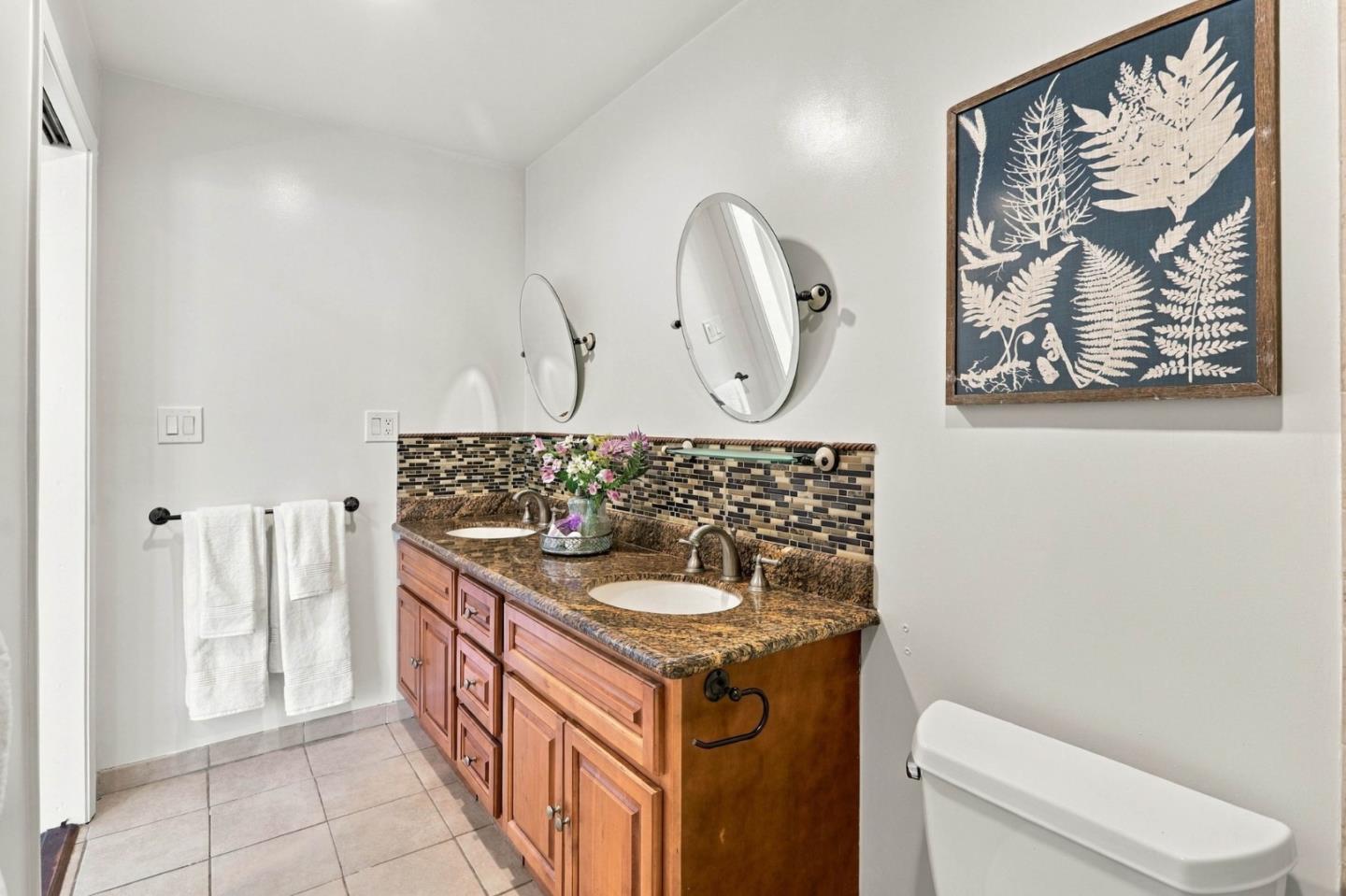 1001 Obrien CT
