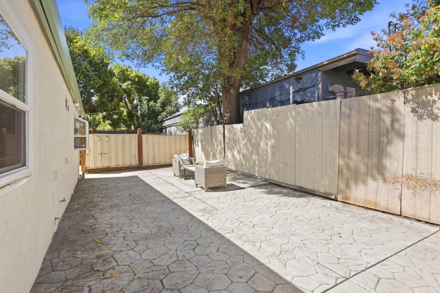 1001 Obrien CT