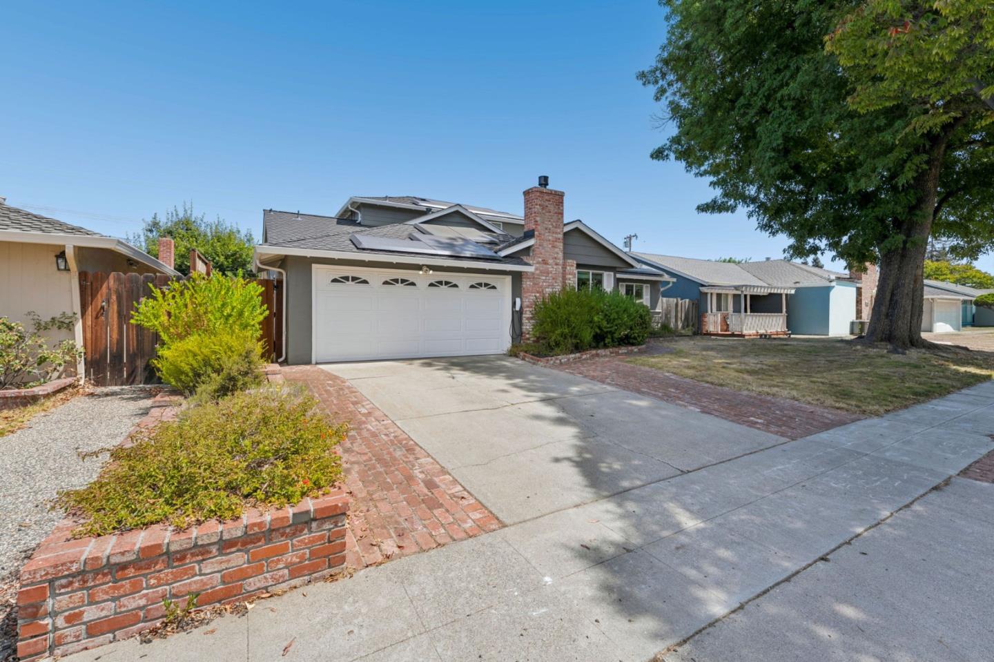 5432 Escover LN