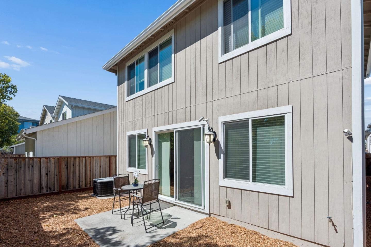 3807 Louis Krohn DR