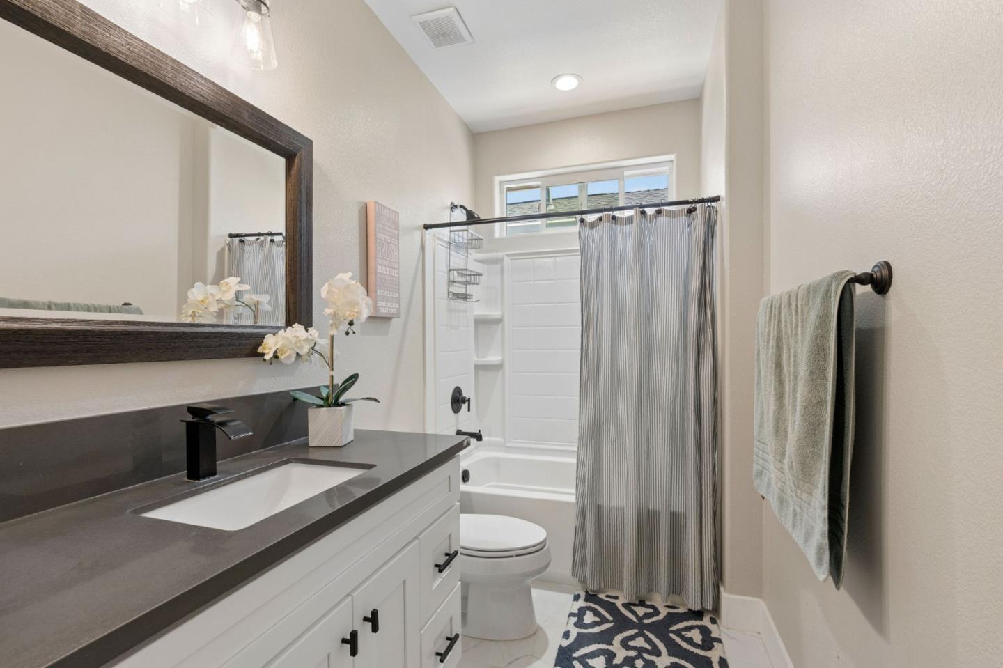 3807 Louis Krohn DR