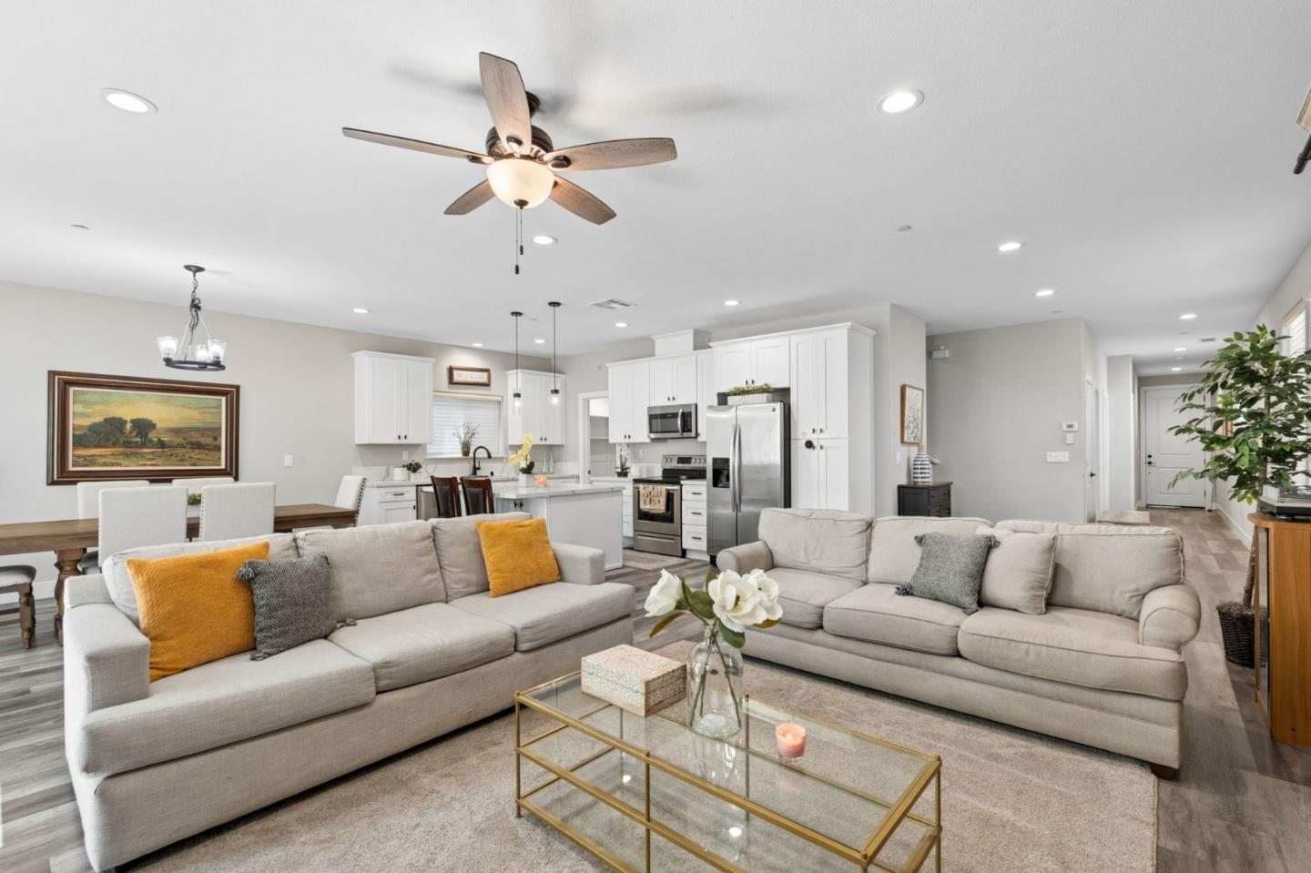 3807 Louis Krohn DR