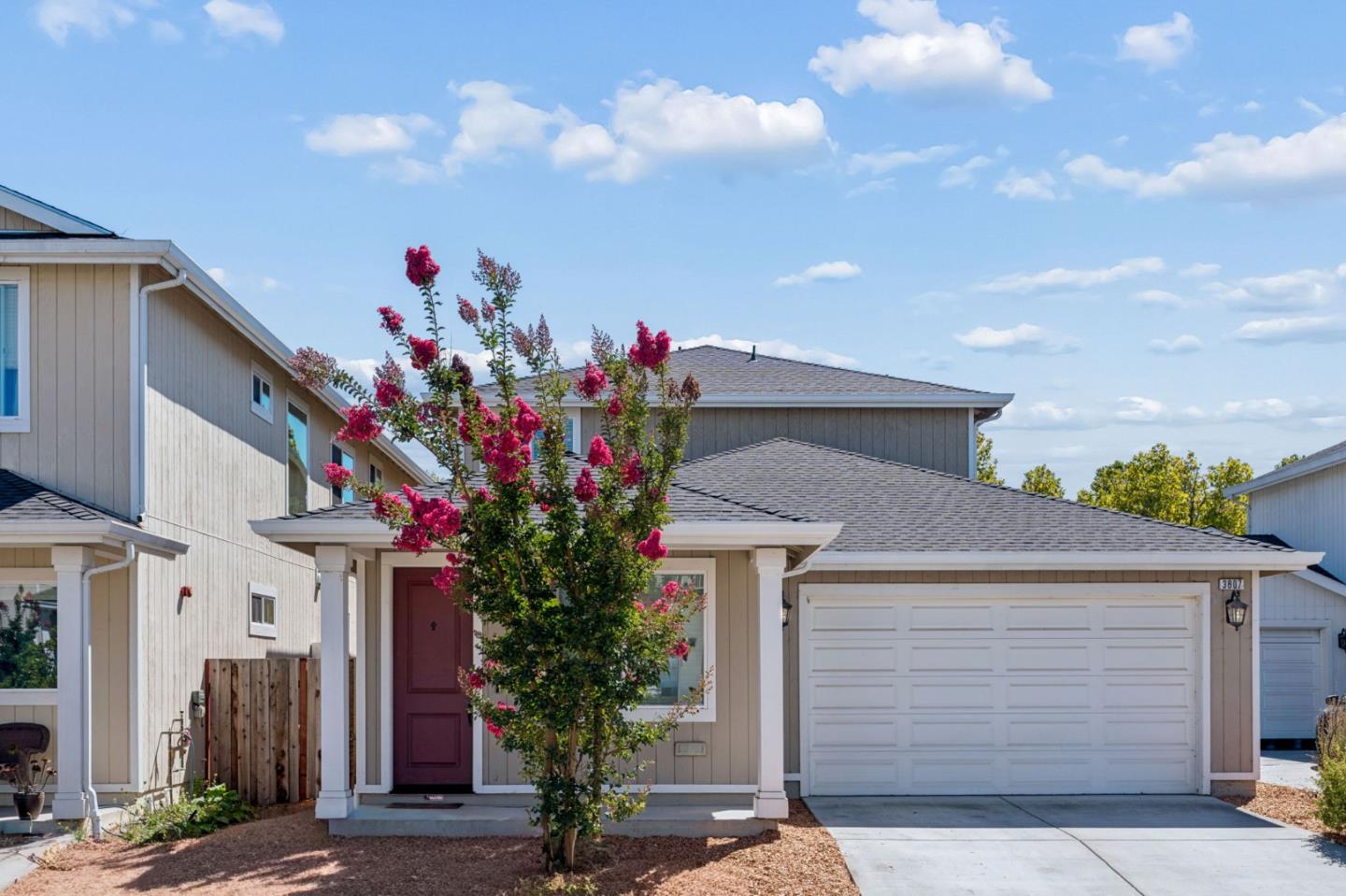 3807 Louis Krohn DR