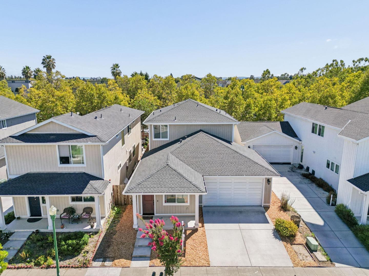 3807 Louis Krohn DR