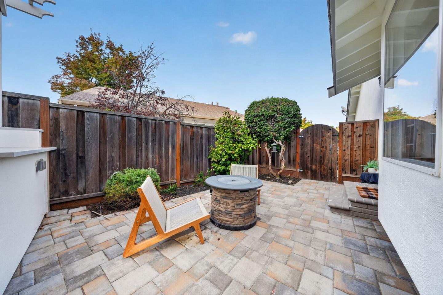873 Borgwood CT