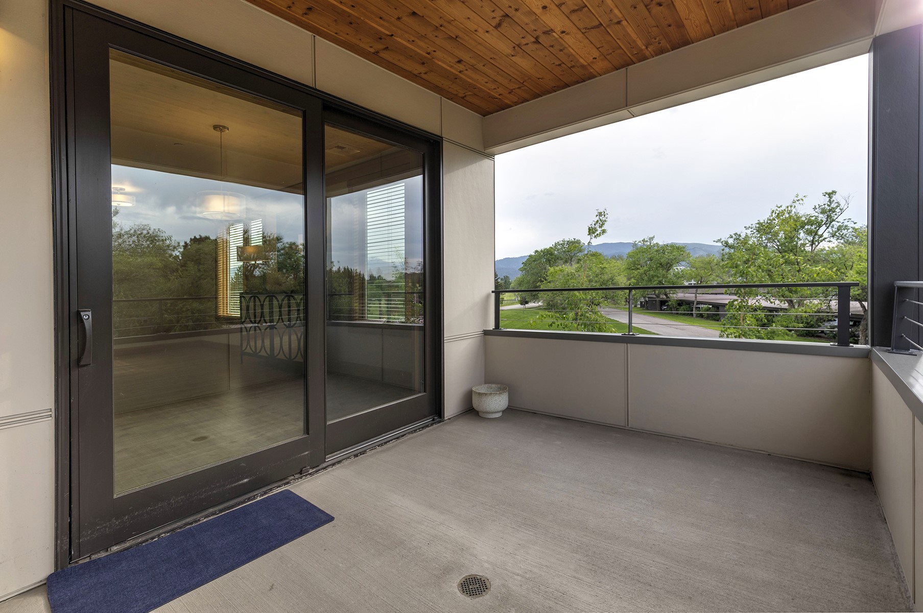 2625 Dearborn Avenue 207