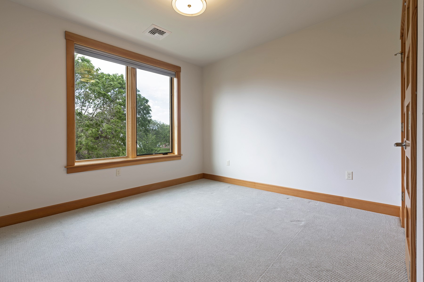 2625 Dearborn Avenue 207