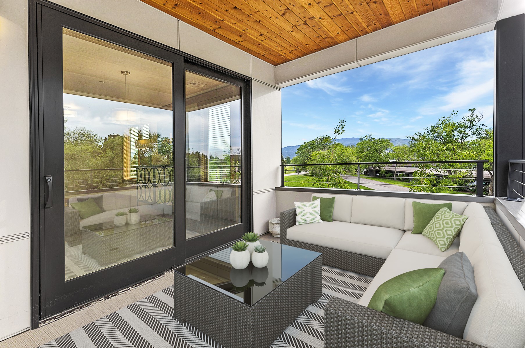 2625 Dearborn Avenue 207