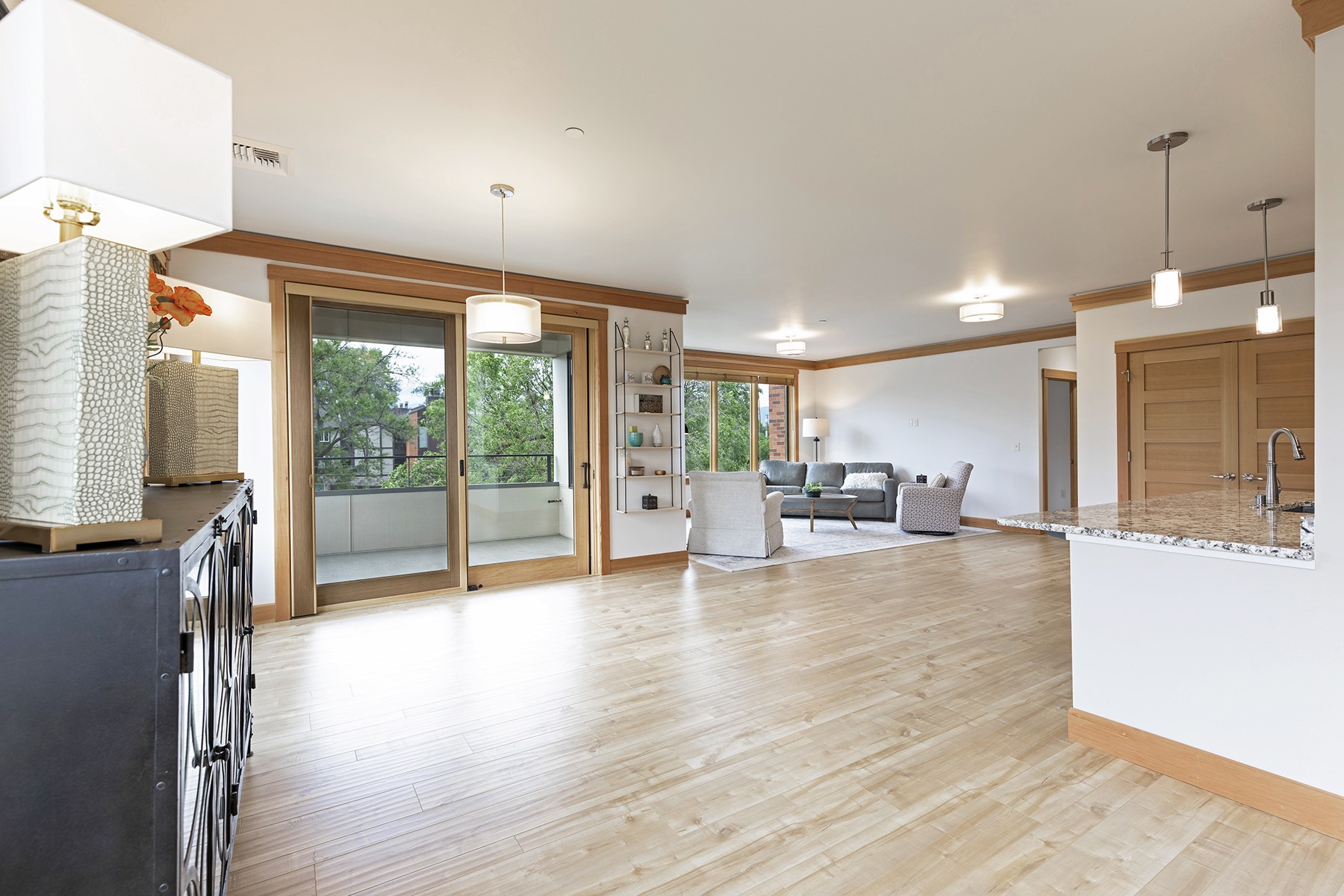 2625 Dearborn Avenue 207