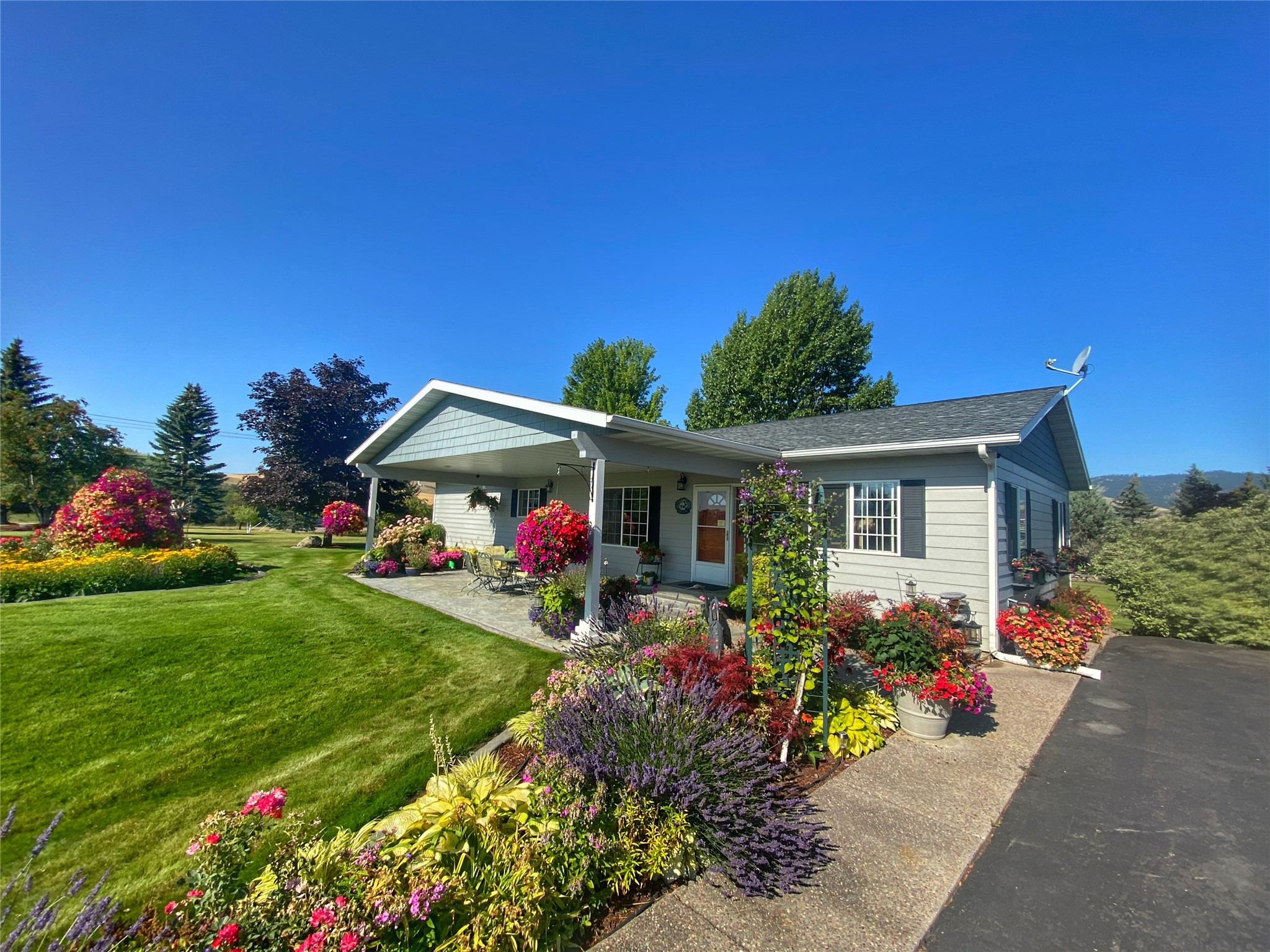 33953 & 33989 Fox Road