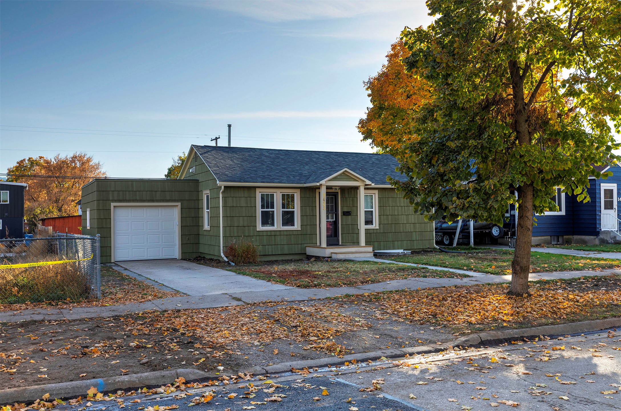1423 S 4th Street W