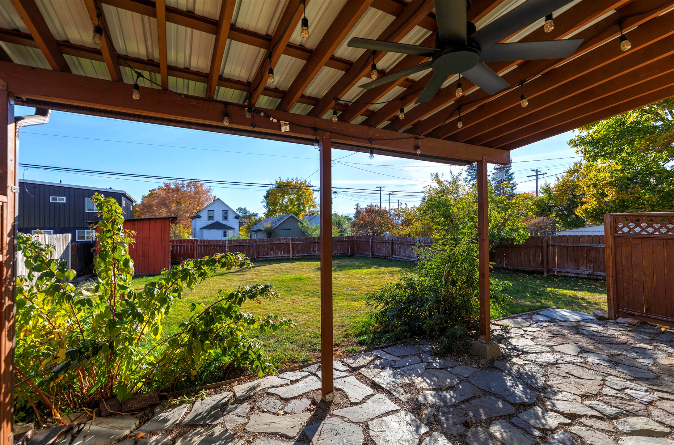 1423 S 4th Street W