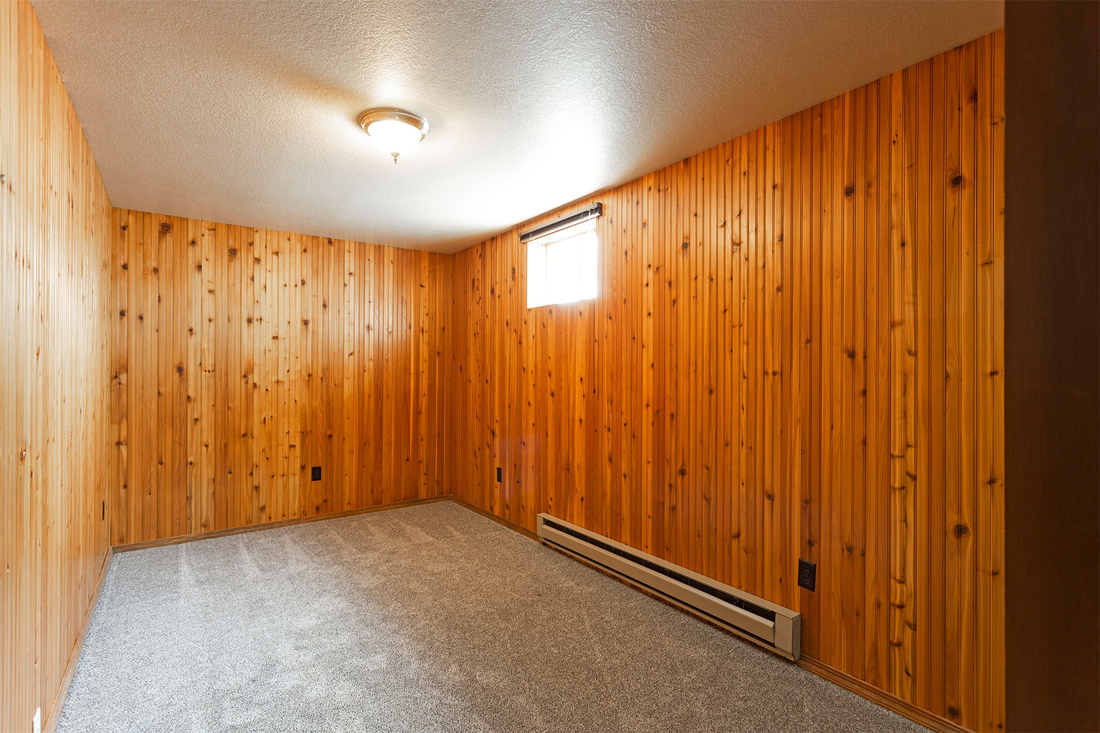 924 Gladis Drive