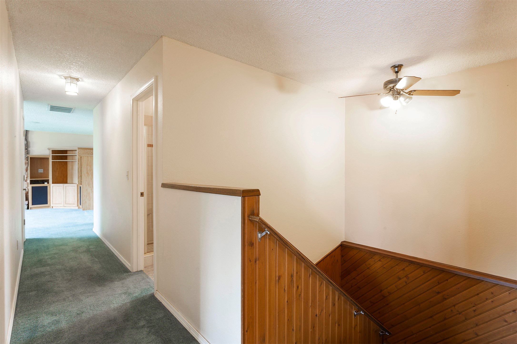 924 Gladis Drive
