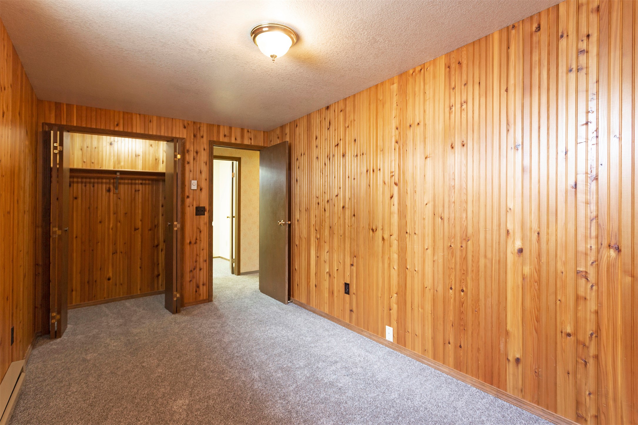 924 Gladis Drive
