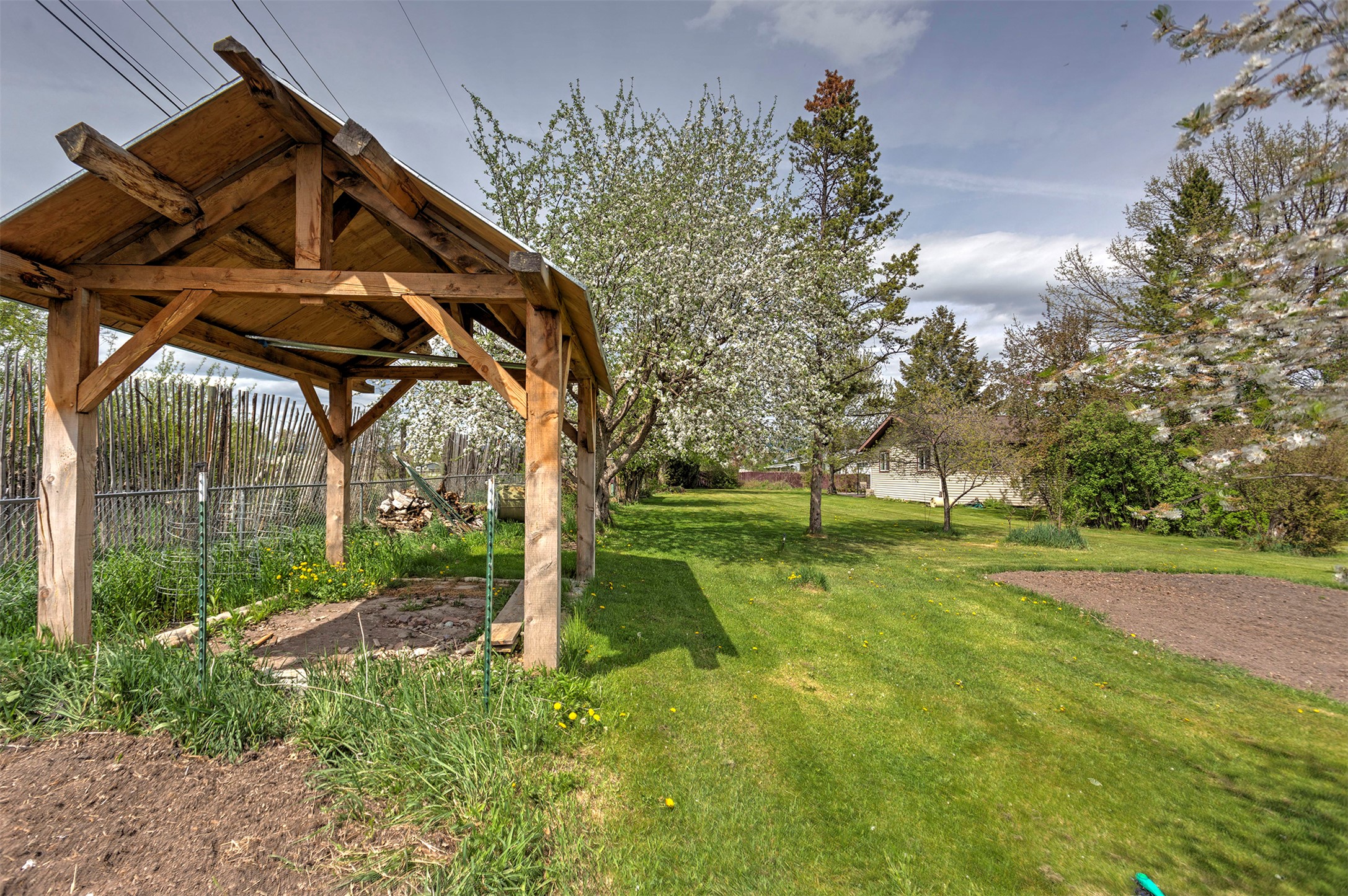 924 Gladis Drive