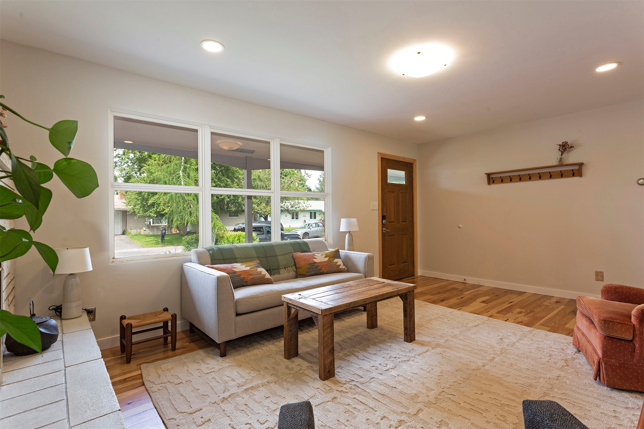137 Cohosset Drive