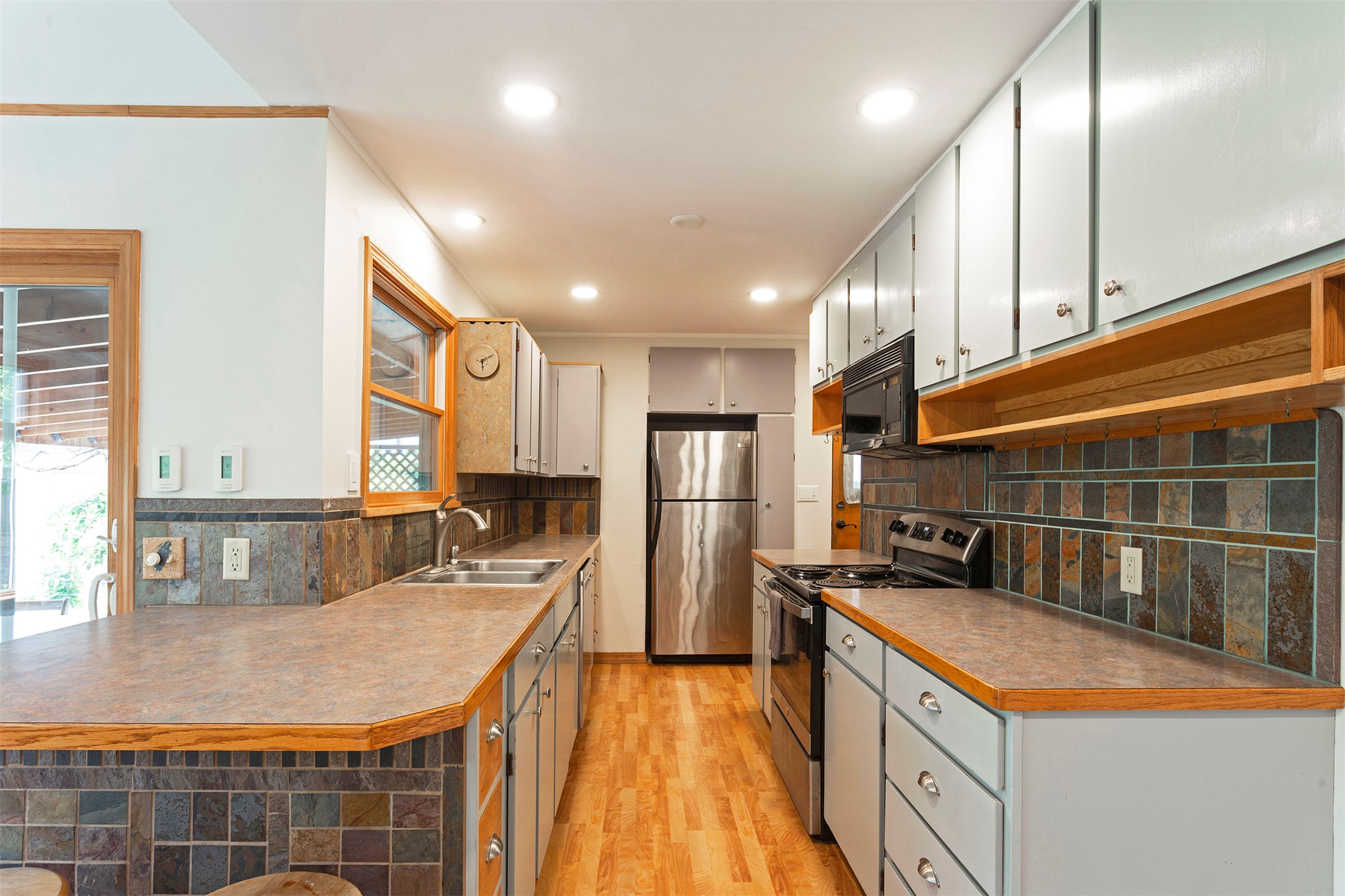137 Cohosset Drive