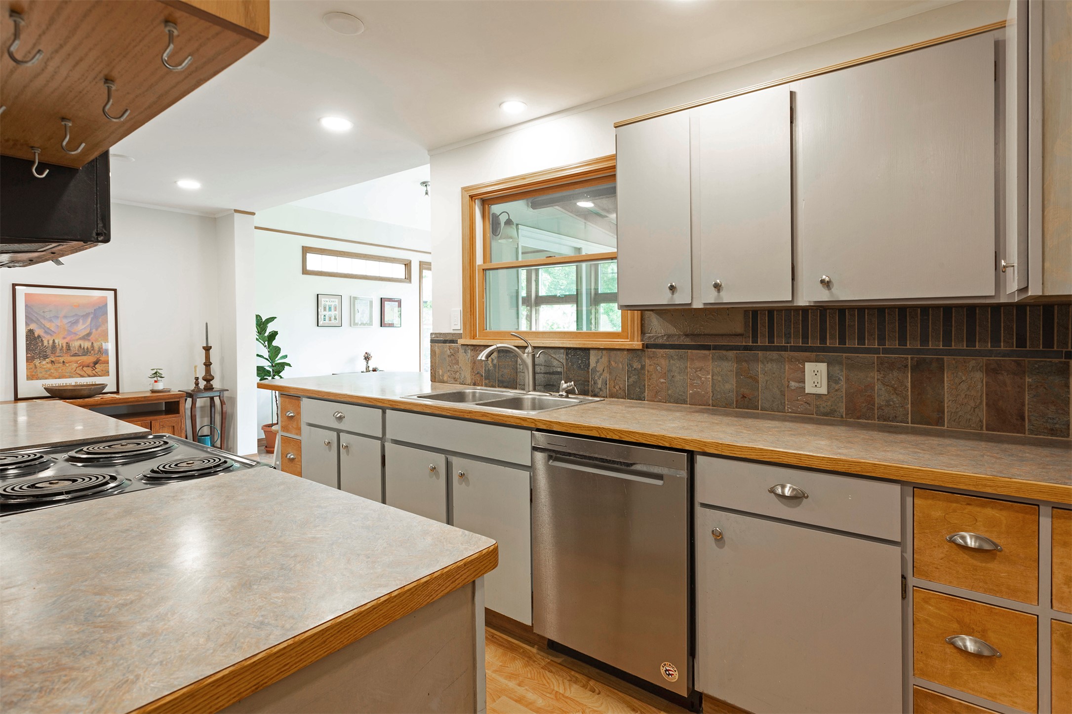 137 Cohosset Drive